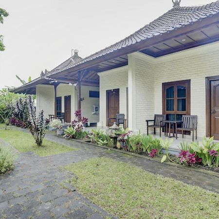 Oyo 1762 Hotel Astiti Graha Tanah Lot Exterior photo