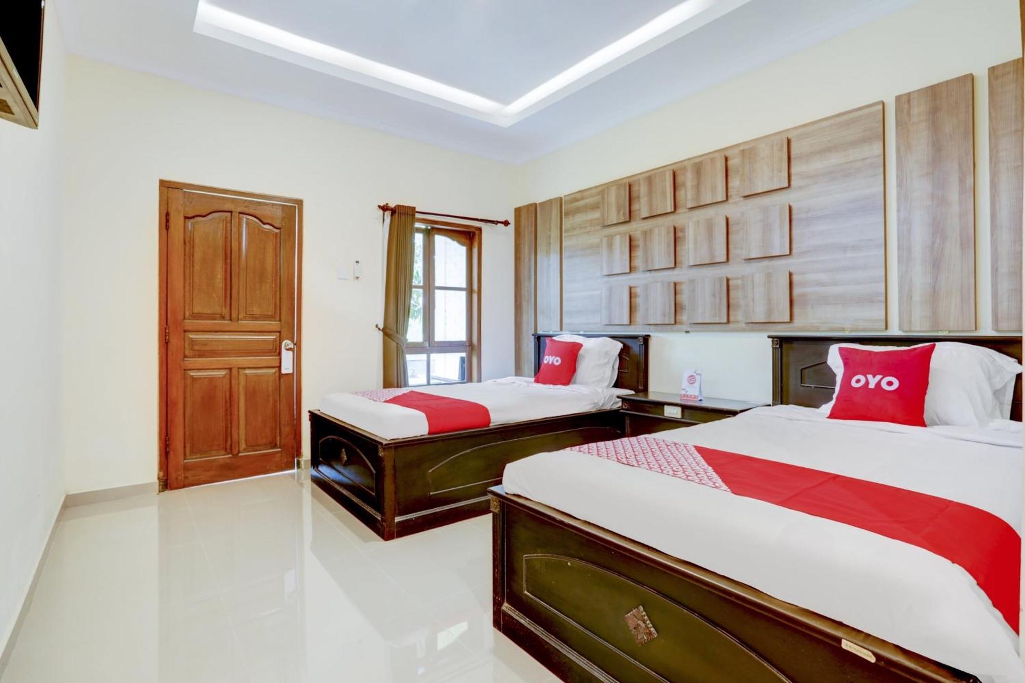 Oyo 1762 Hotel Astiti Graha Tanah Lot Exterior photo