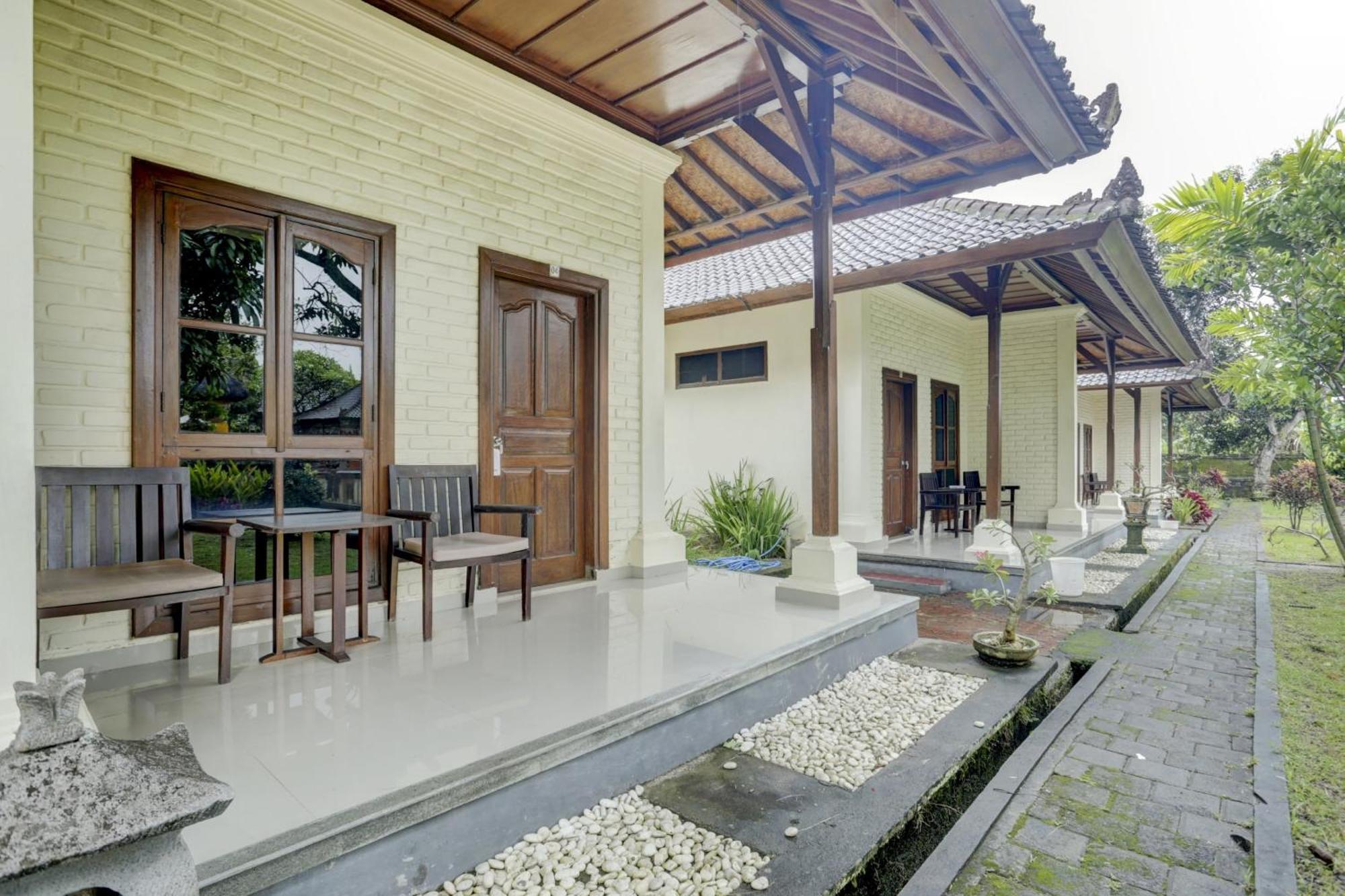 Oyo 1762 Hotel Astiti Graha Tanah Lot Exterior photo